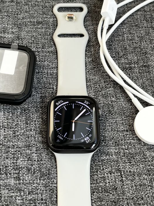 Часовник Aplle Watch Se 32Gb