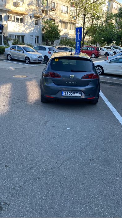 Vînd sau schimb seat leon