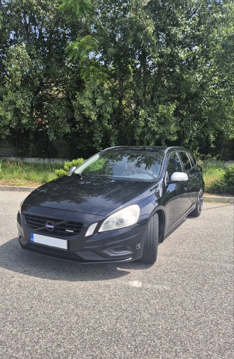 Volvo V60 R-Design 1.6 T4 Benzină 179 CP - 2012