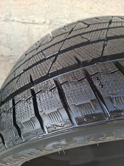 Шины , снятые от бмв  Х5