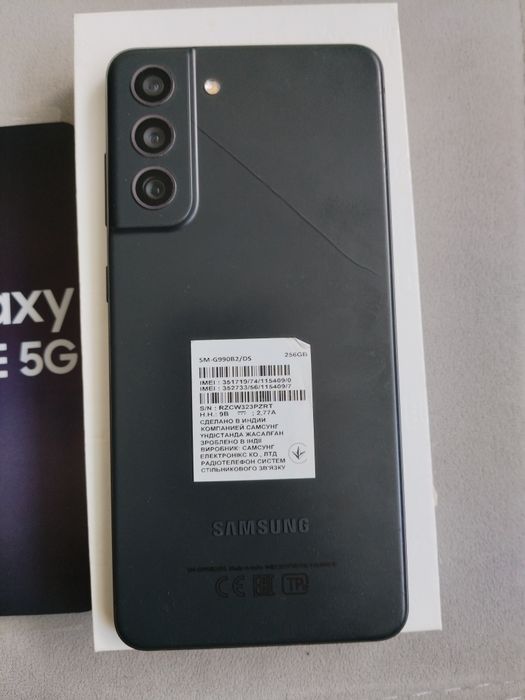 Продам Samsung galaxy S21 fe