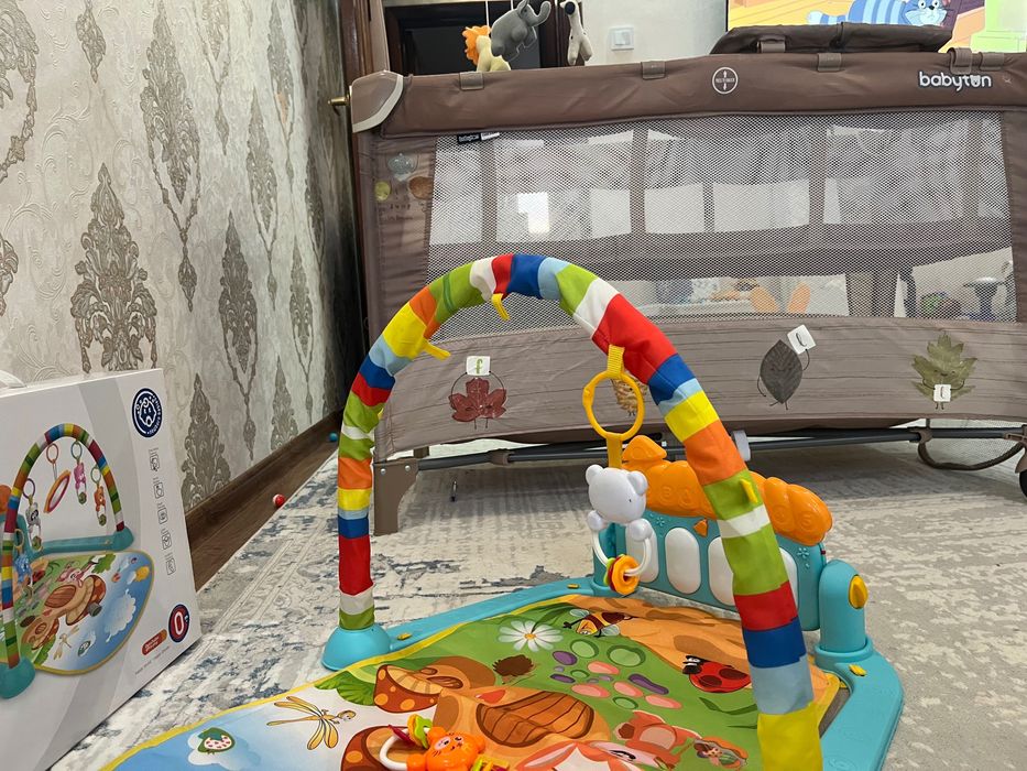 Детская кровать-манеж(без матраса)