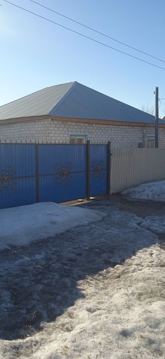 Продам дом в городе Шар