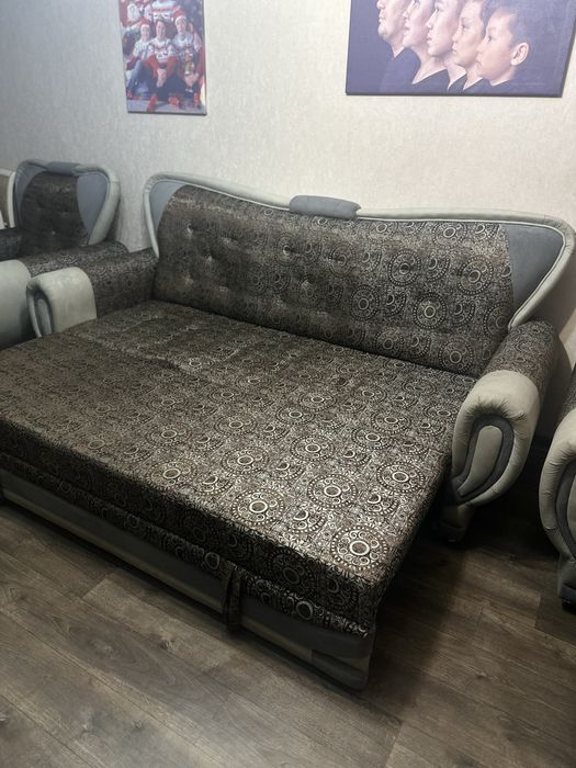 Продам мягкий уголок 3+1