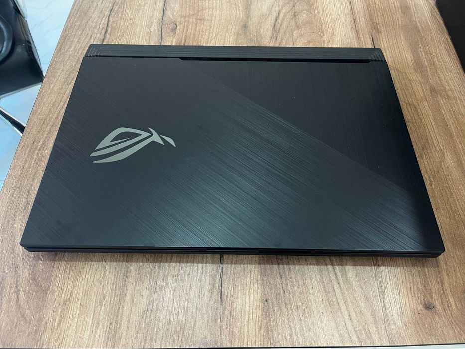 Игровой Ноутбук Asus Rog Strix Core i7 / GTX1660Ti / 17.3 IPS 144 Герц