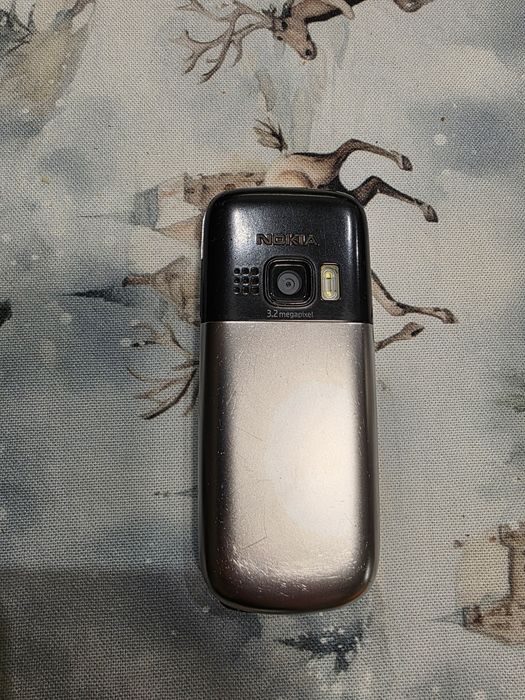Nokia 6303c със зарядно