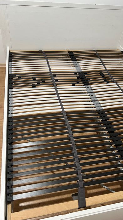 Кровать для спальни двухспальная