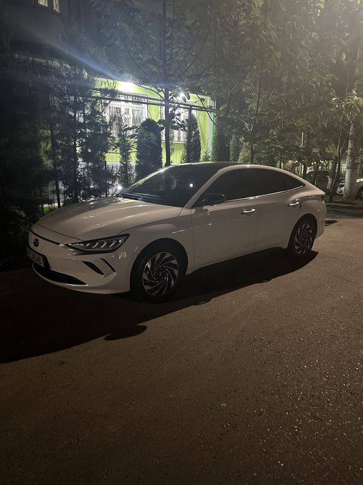 Электромобиль Hyundai lafesta vozmojen obmen na malibu premier