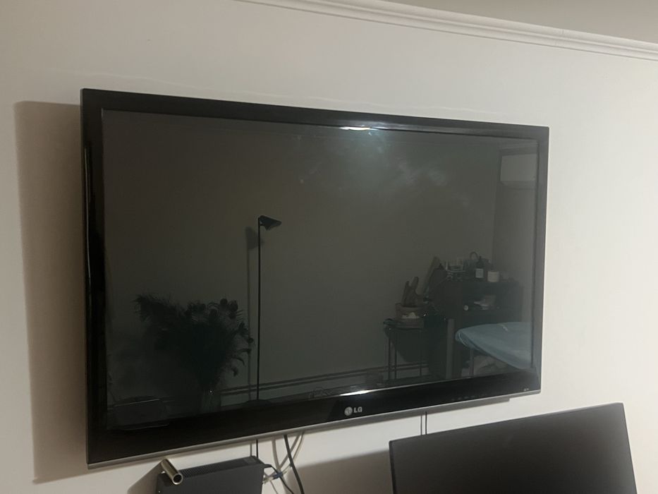 Televizor LG.