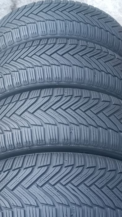 215/60/17 Michelin