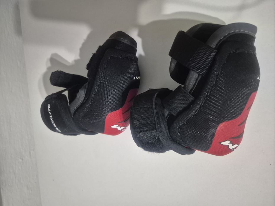 Налакотники хоккейные