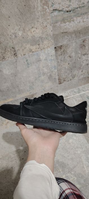 Jordan 1 low travis Scott phantom