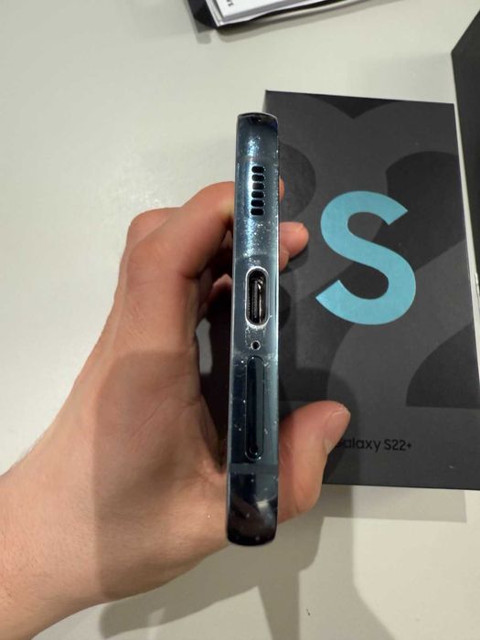 SAMSUNG GALAXY S22+ 128GB в много добро състояние
