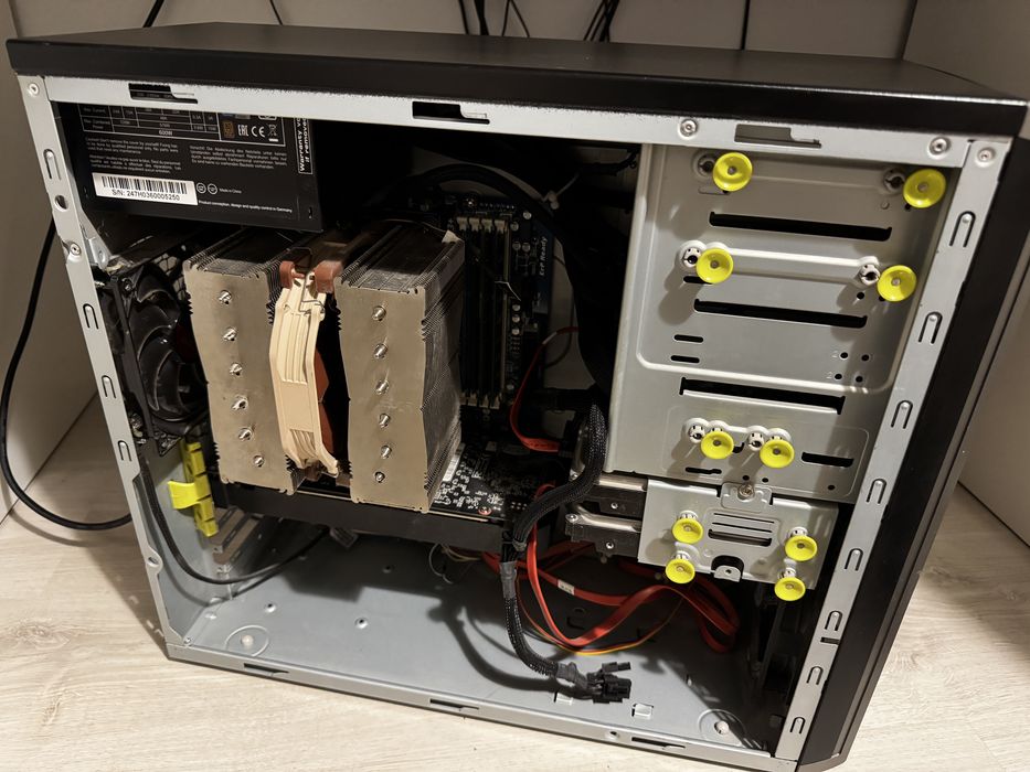 Настолен геймърски компютър