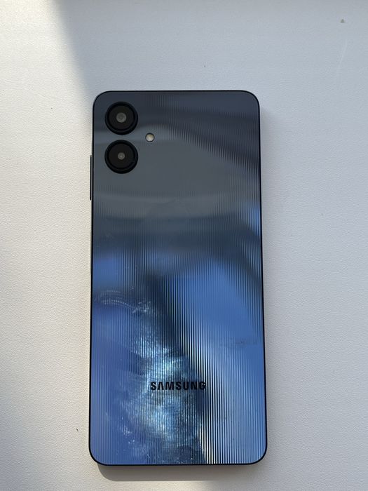 Продам Samsung A06  128 gb