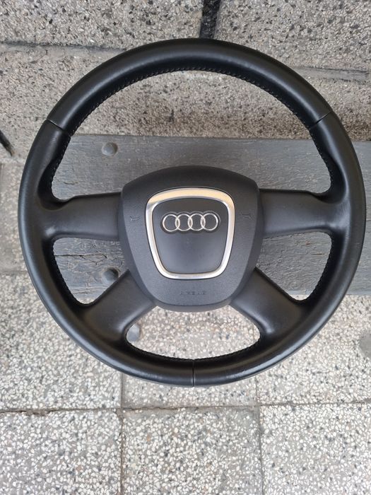 Кожен волан с аербег за ауди А3 А4 А6 и др.Само комплект.