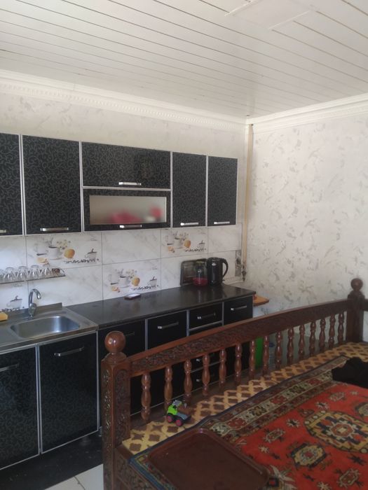 Продам участок 8 соток 7 комнат в Назарбеке е