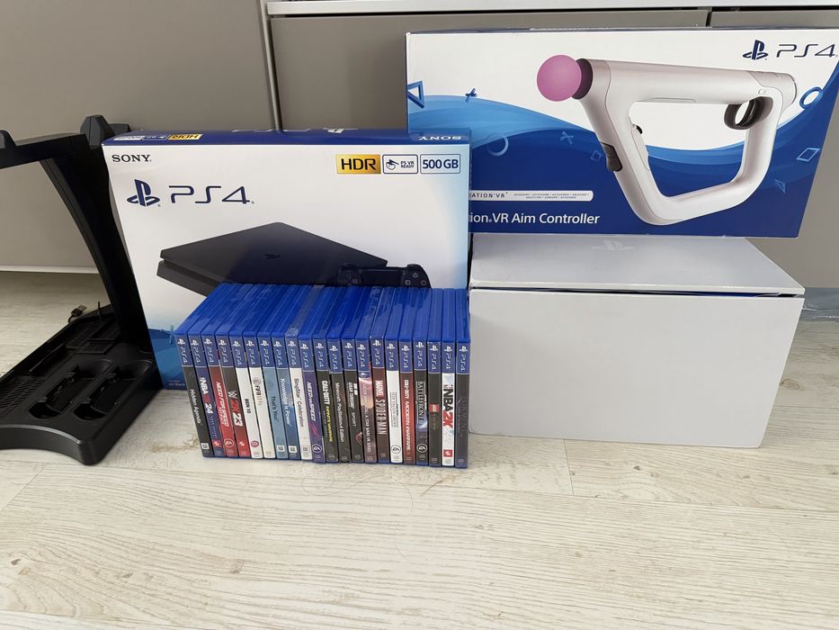 PS4 конзола Sony PlayStation 4 slim 500GB VR Комплект: VR очила+ Aim controller+ 2 move controller + camera + 21 игри