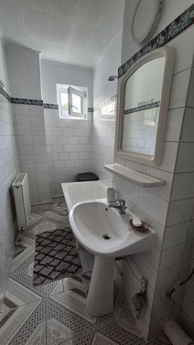 Apartament de închiriat