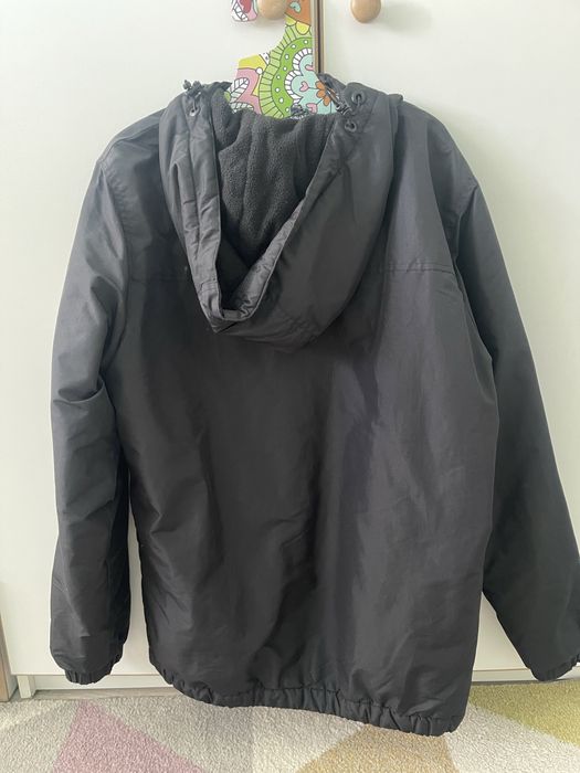 Ellesse яке, М размер