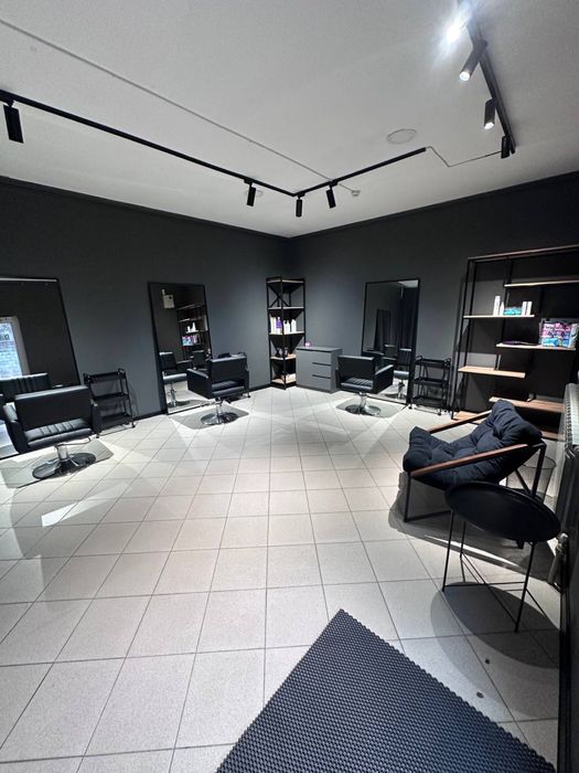 Парикмахерское кресло в аренду