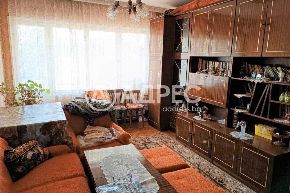 Продава се Тристаен апартамент в Разград, Бели Лом - 98 кв.м за 989 €/кв.м - Снимка #4