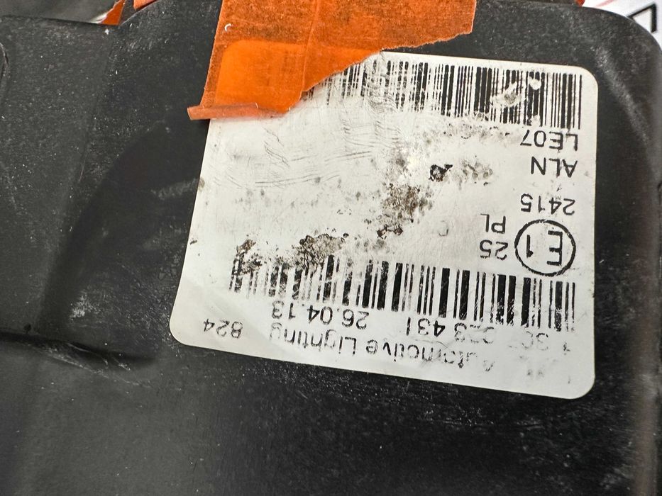 Фар фарове ляв Audi A4 B8 ксенон завиващ far farove Ауди А4 Б8 xenon