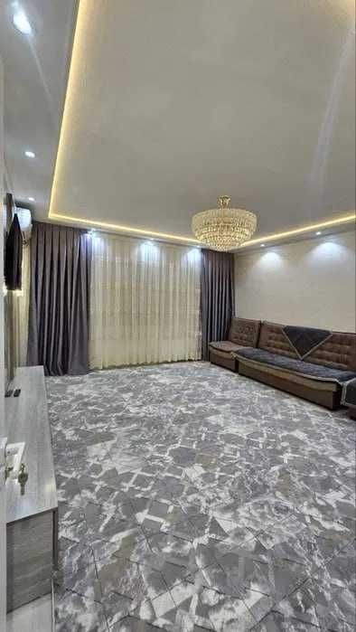 Б3 Сдаётся квартира на Мирзо-Улугбекском р-н Максим горкий Буз базар!!