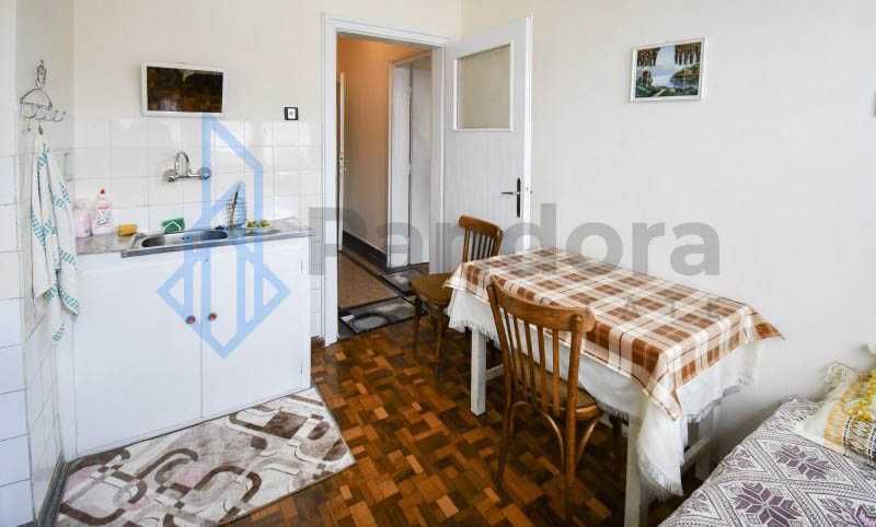 Дава се под наем Тристаен апартамент в София, Център - 86 кв.м за 475 € - Снимка #6