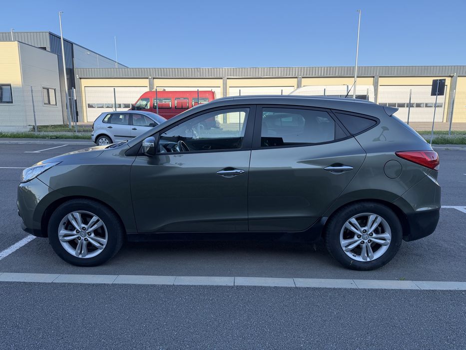Hyundai ix35 AUTOMAT,4x4, 2.0 diesel 184 cp,are carte RAR