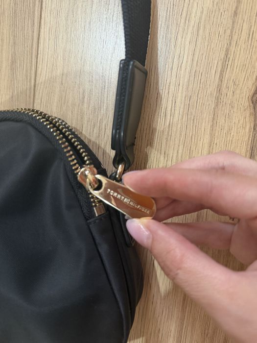 Продам сумку Tommy Hilfiger оригинал