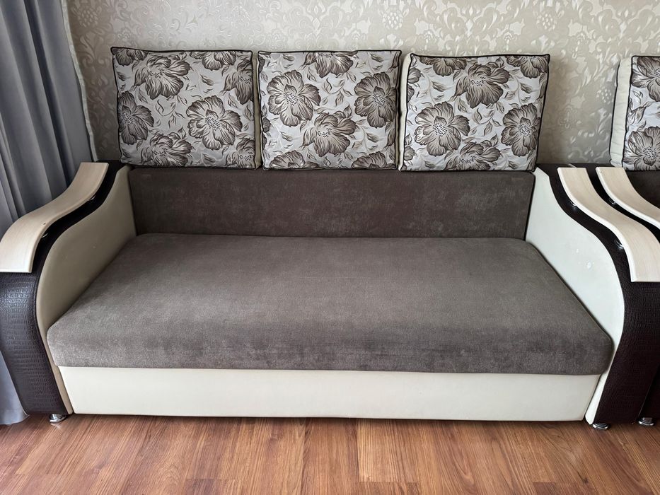 Срочно продается диван + сафа