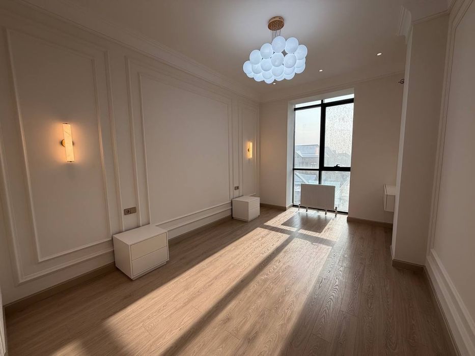 Продается 4/3/6 203м2 на махалле Хувайдо