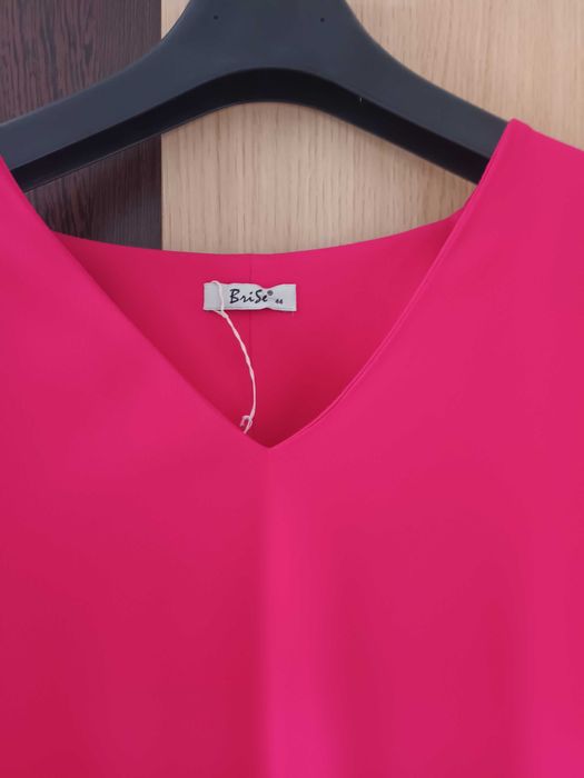 Rochie fucsia Brisé elegantă cu broderie ,