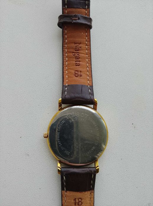 Продам часы Tissot