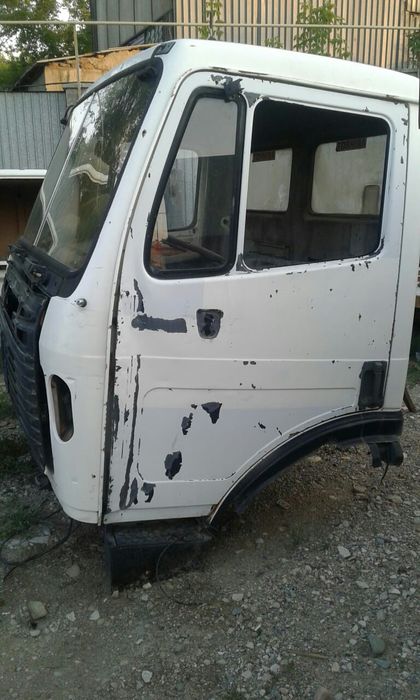 Кабина Мерседес 1993