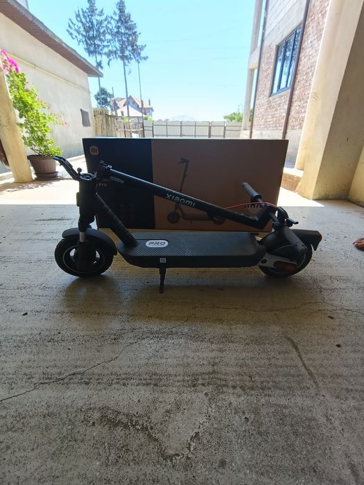 Electric scooter Xiaomi 5 pro. Stare foarte buna .