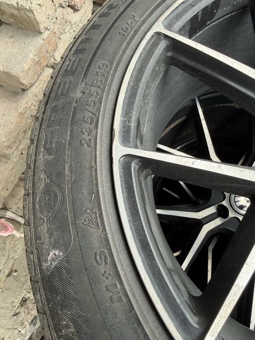 Продам диски вместе с резиной R19 235/55 в отличном состоянии