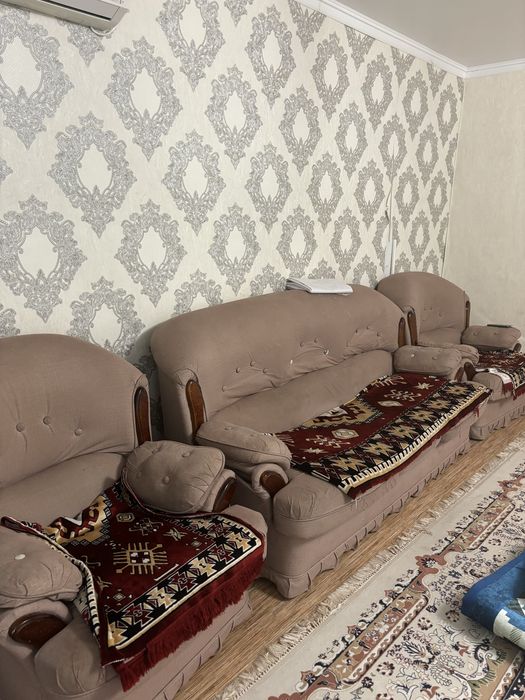Продам диван самовывоз