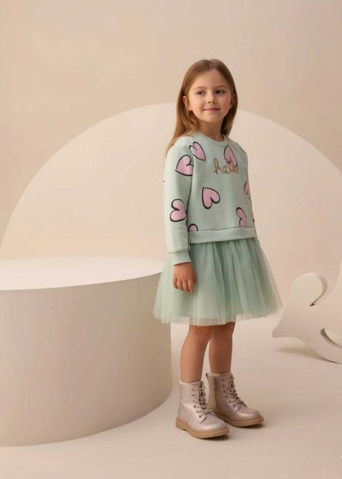 Нови дрешки за 5г. момиченце на страхотни цени