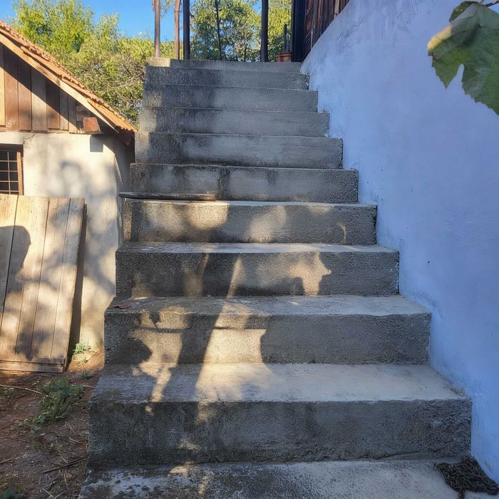 Casa cu teren in Targu-Jiu, la 2 minute cu masina de Parcul Central