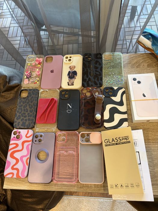 Iphone 13, с кейсове и протектори