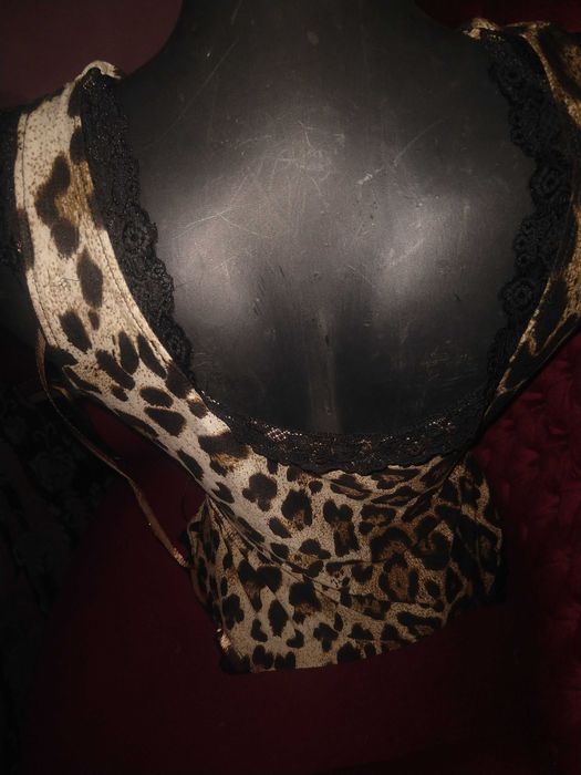 Бюстиета в леопардов принт