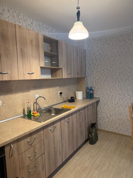 Дава се под наем Тристаен апартамент в Кърджали, Център - 100 кв.м за 510 € - Снимка #12