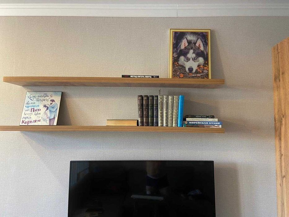 Продаю 2 полки со скрытым крепежом