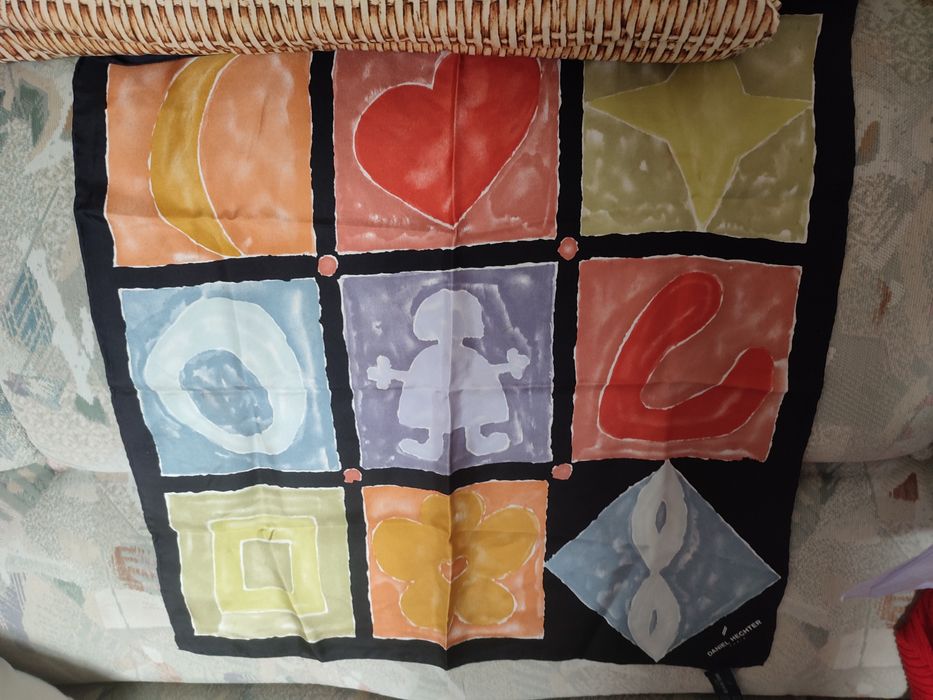 копринен шал Daniel hechter paris вносен испански вълнен шал