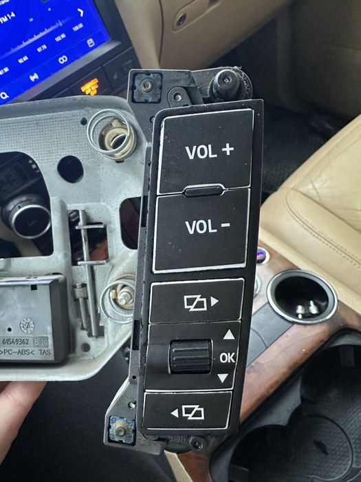 Кнопки руля туарег 1. .