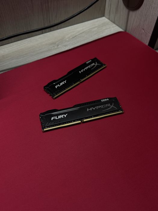 Продам оперативную память ddr4 Kingston HyperX FURY Black Series