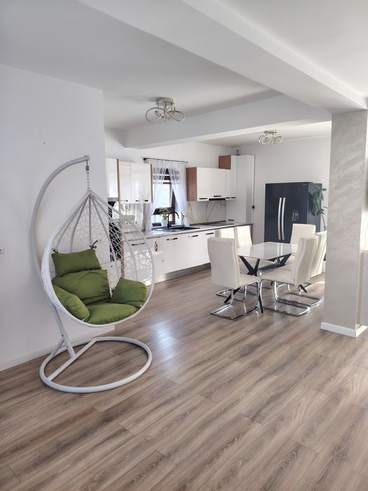 Casă modernă de închiriat, zona centrala!