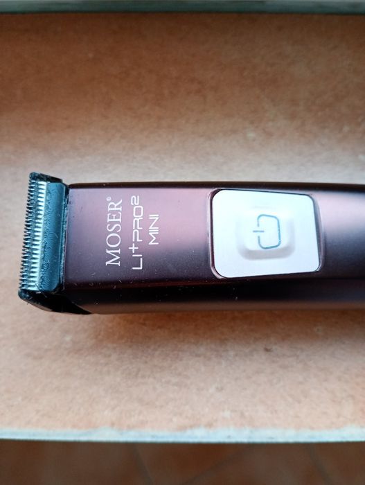 Trimmer / mașină de contur MOSER / WAHL